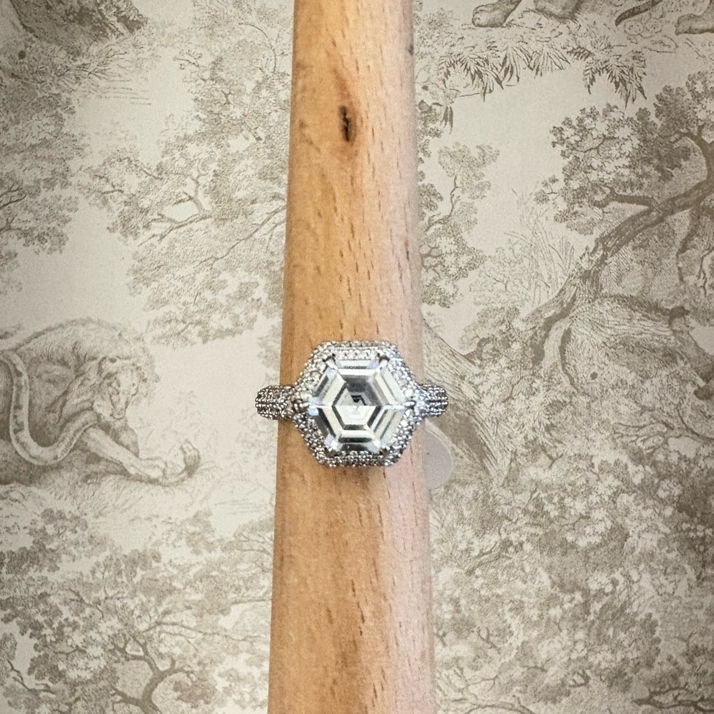 NWT - Bomb Party Sparkling Perfection RG44606 Ring - Size 7